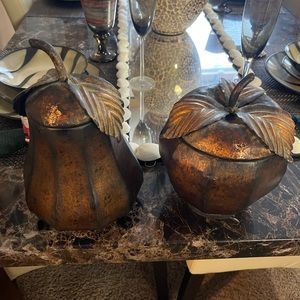 Sugar and flour canisters made of tin an apple and a pear bronze color